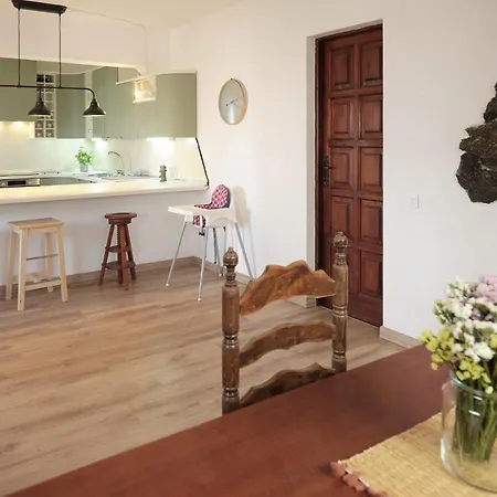 Estrella Villa *